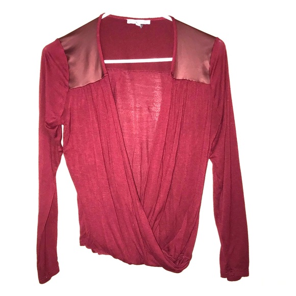 Cross Front Low Cut Top - Picture 2 of 4